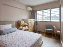 Blk 221 Bukit Batok East Avenue 3 (Bukit Batok), HDB Executive #568159831